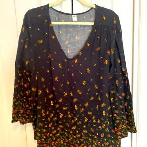 Floral Old Navy blouse